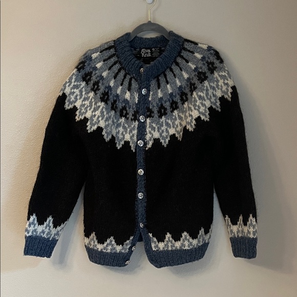 Alva Knit Icelandic 100% New Wool Knit cardigan fair isle pattern cardigan - Picture 2 of 8